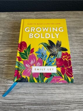 🆕 Growing Boldly by Emily Ley - Yellow Floral Hardcover Book/Journal